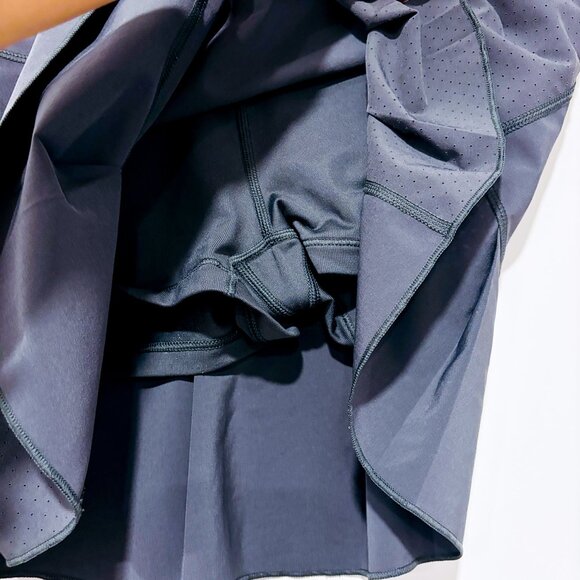 NIKE Grey Pleated Tennis Skirt with Built-In Shorts | Large * - Picture 7 of 8